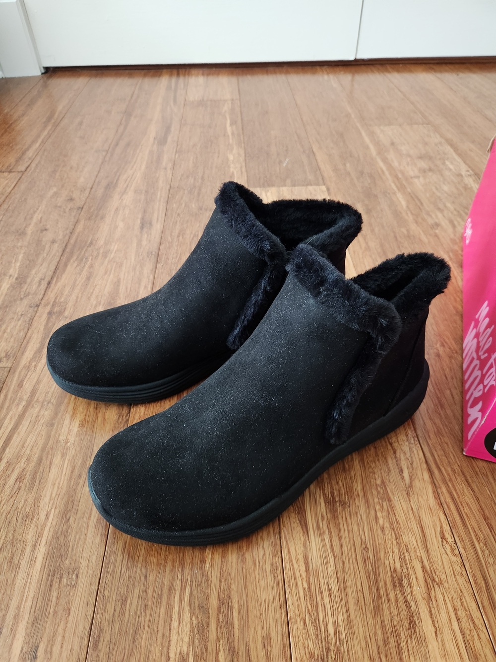 New Ryka Women's Black Water Repellent Faux-Fur Suede Ankle Boots, Size 8